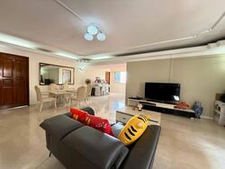 Blk 437 Choa Chu Kang Avenue 4 (Choa Chu Kang), HDB Executive #560350781